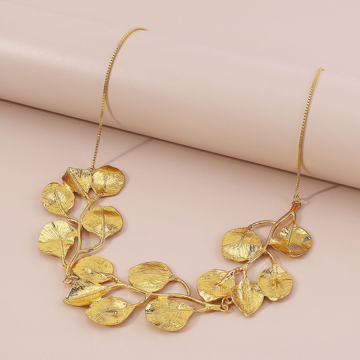 retro luxurious leaf
