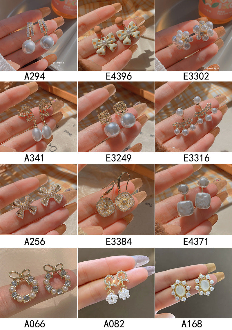 luxurious geometric pearl earrings