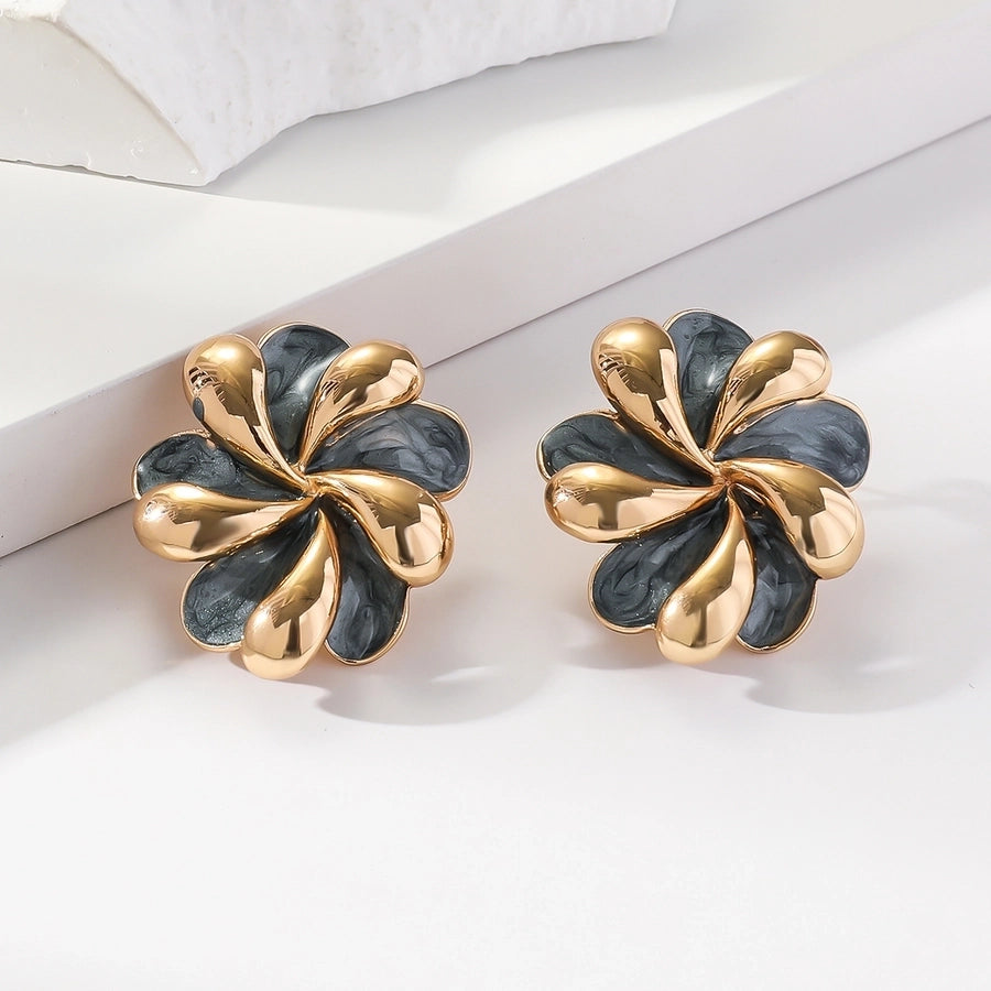 Luxurious Geometric