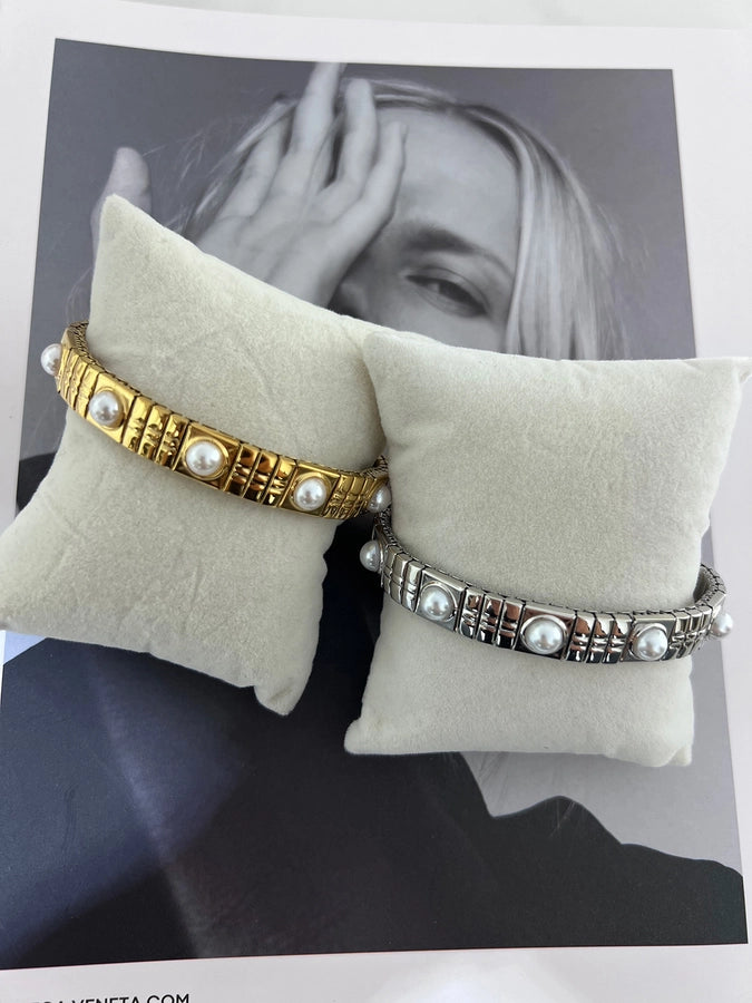 Rock Stainless Steel
