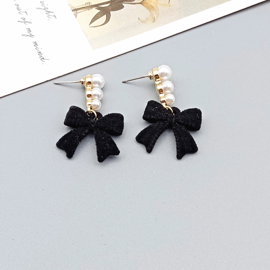 Pearl Bow earrings
