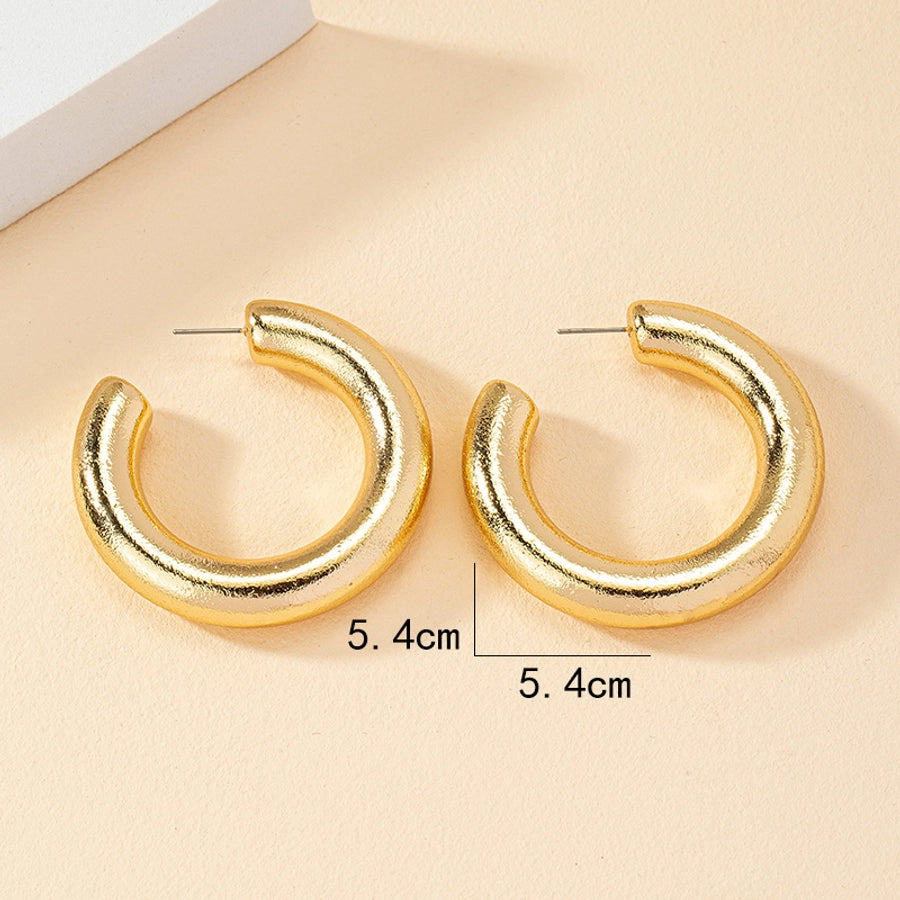 Exaggerated c shape