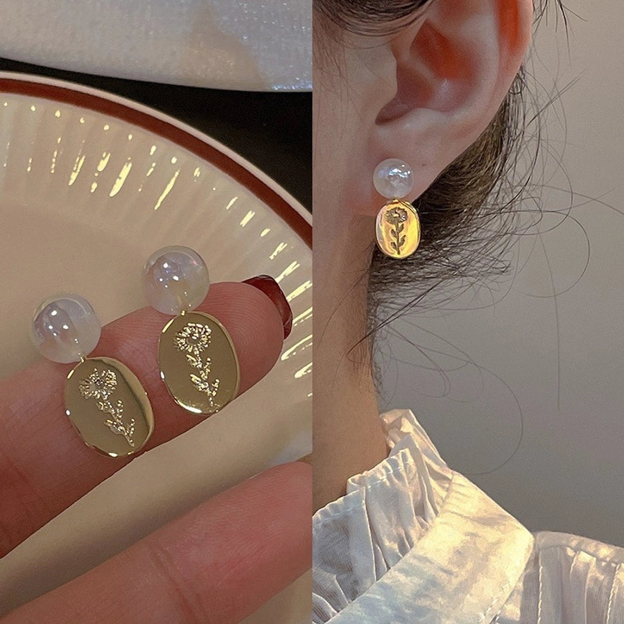 geometric pearls earrings