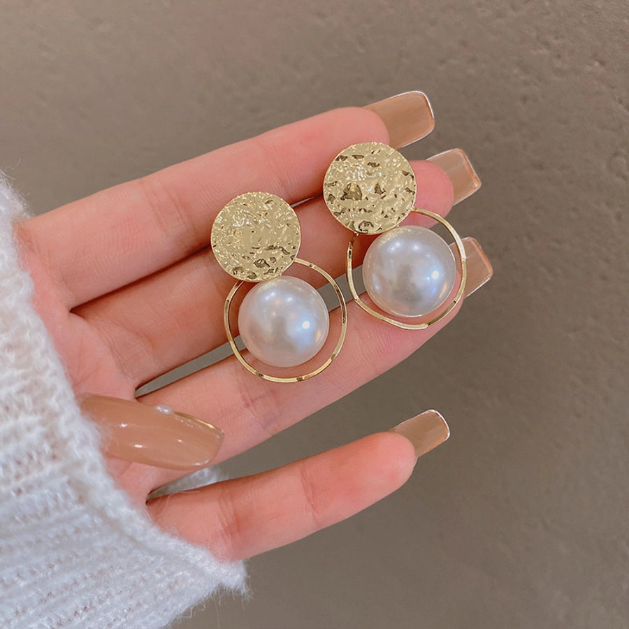 luxurious geometric pearl earrings