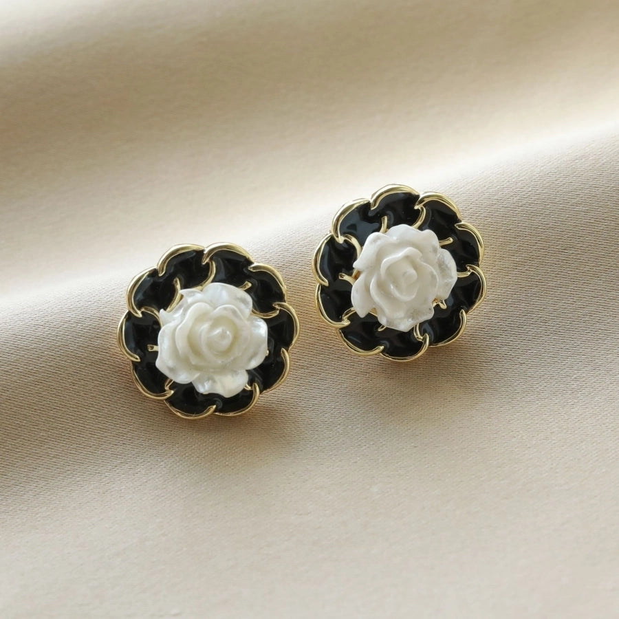 geometric pearls earrings