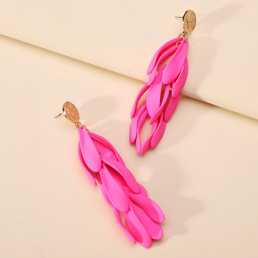 petal earrings