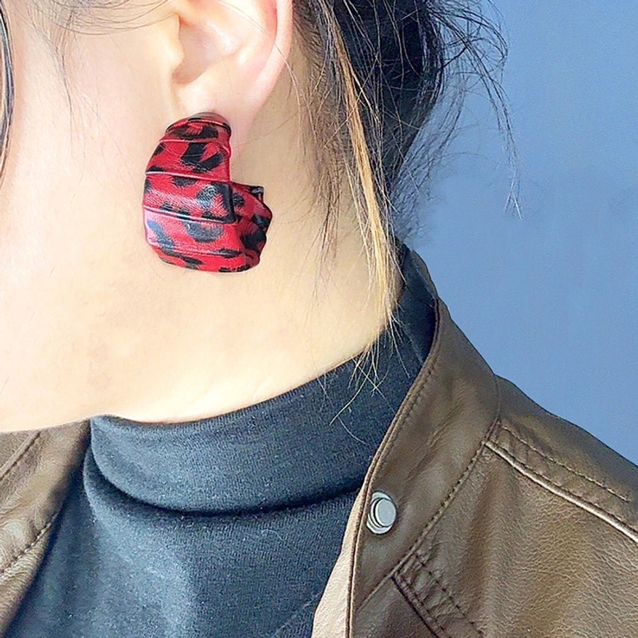 C Shape Leopard