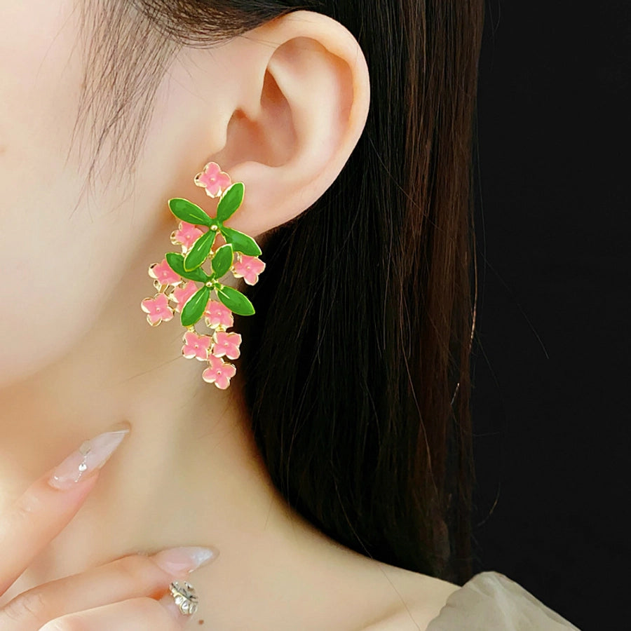 Luxurious Leaf Flower