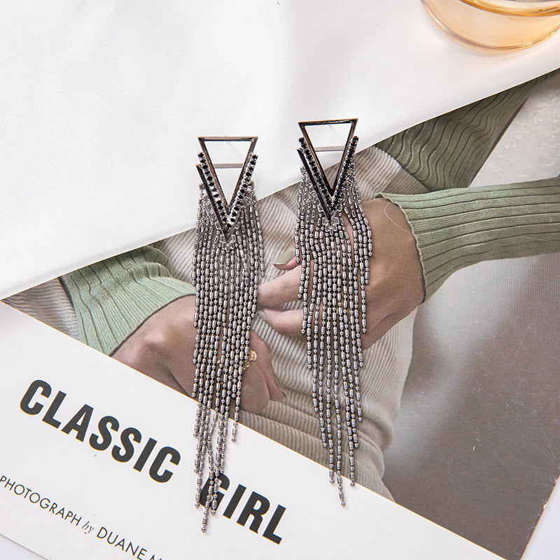 elegant triangle metal
