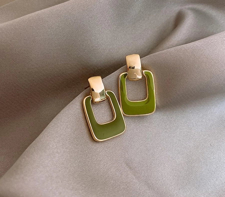 elegant geometric square