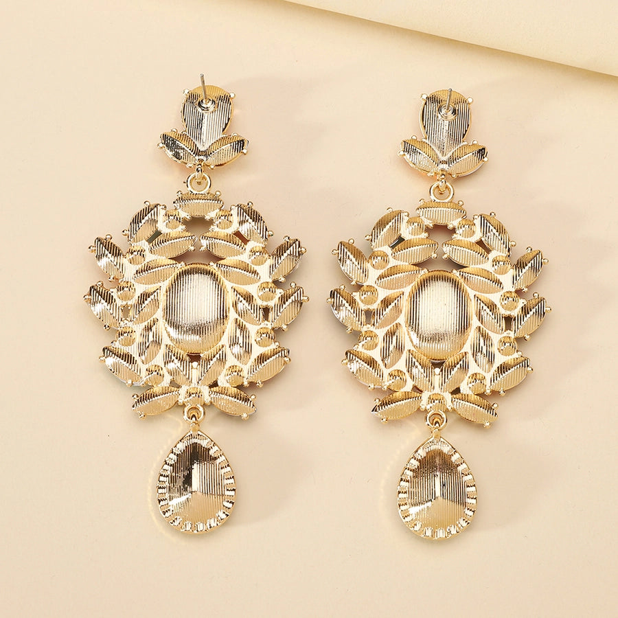 luxurious glass dangling