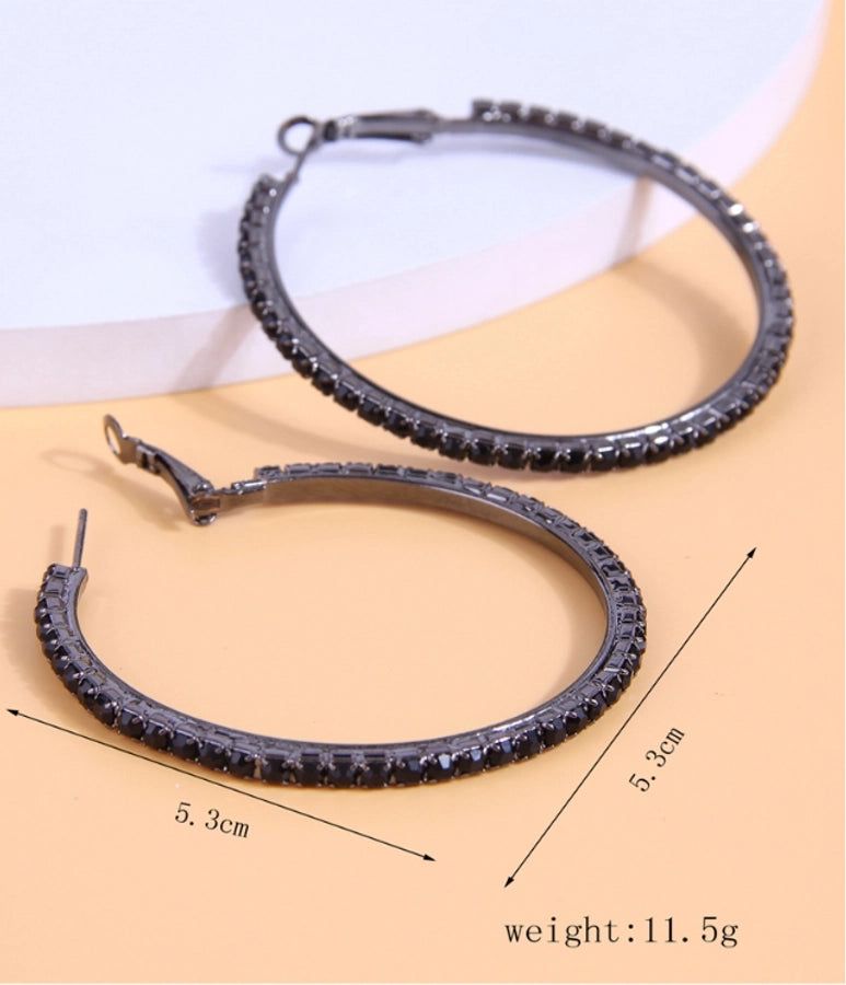 exaggerated hoop earrings