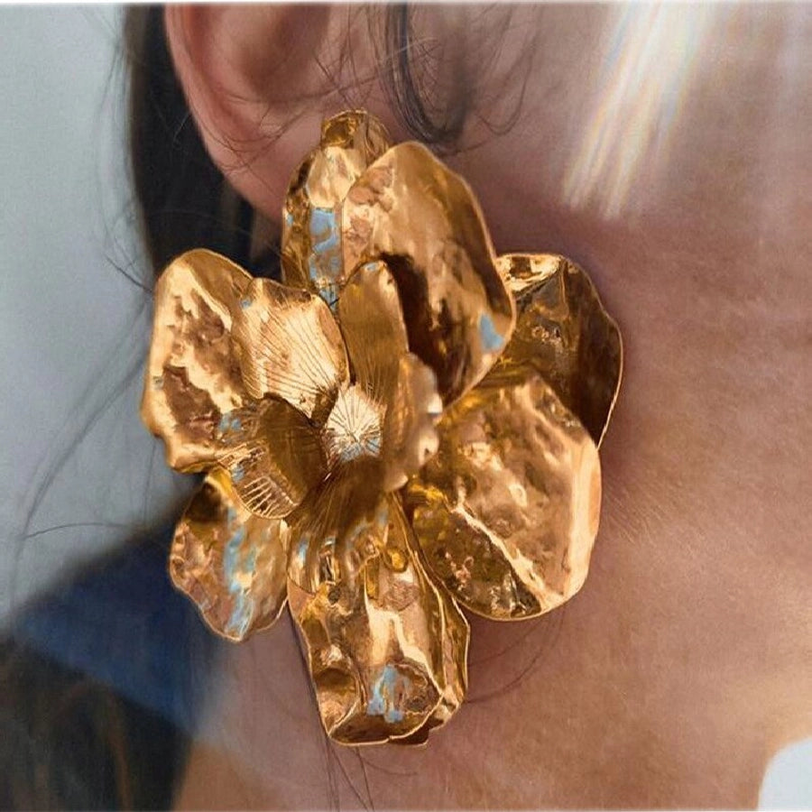 Glam Luxurious