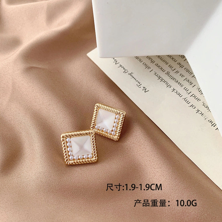 round artificial pearl