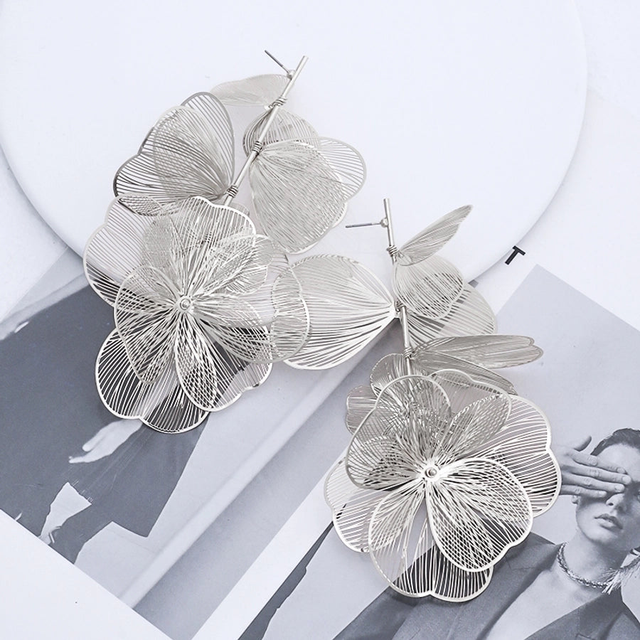 vintage exaggerated flower