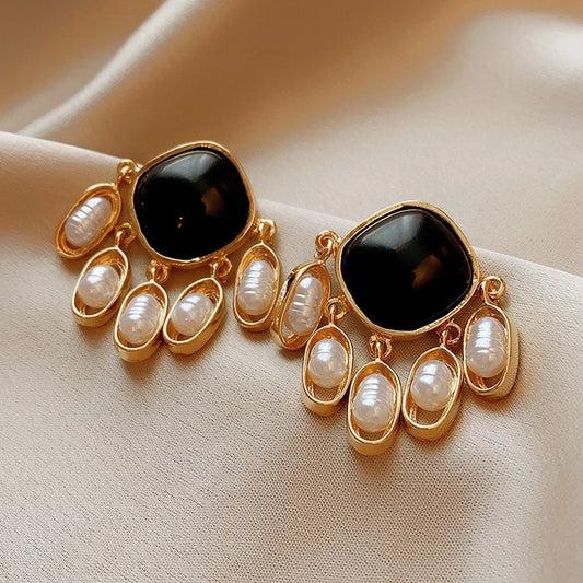 retro geometric pearls