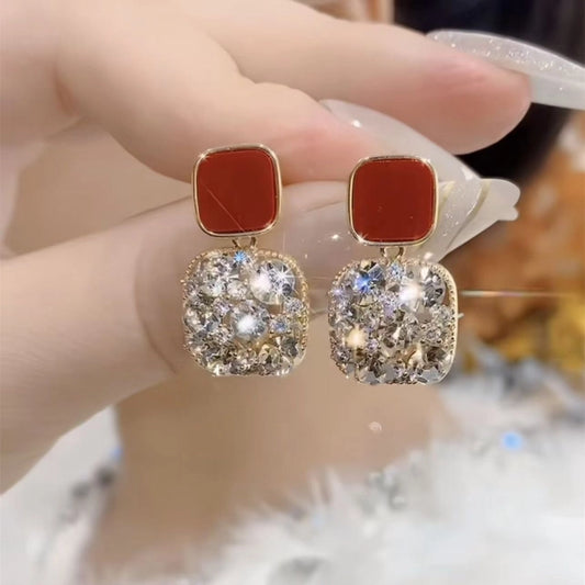Gemstones Drop