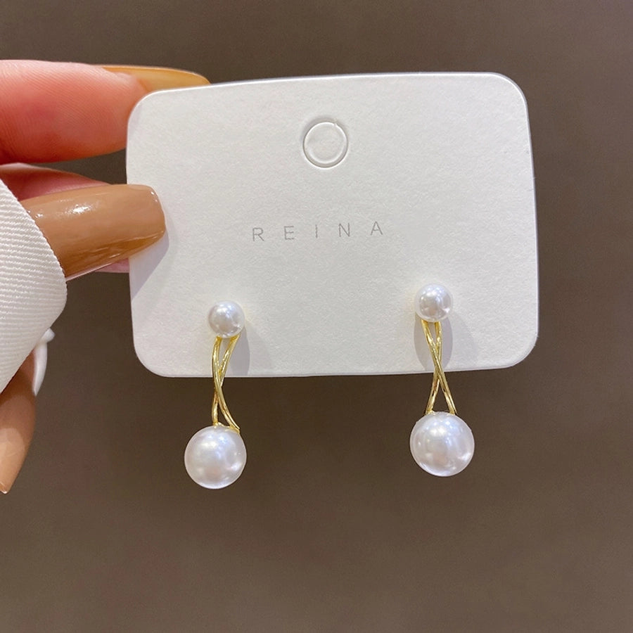 luxurious geometric pearl earrings