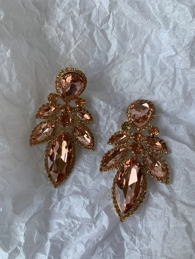 luxurious leaves