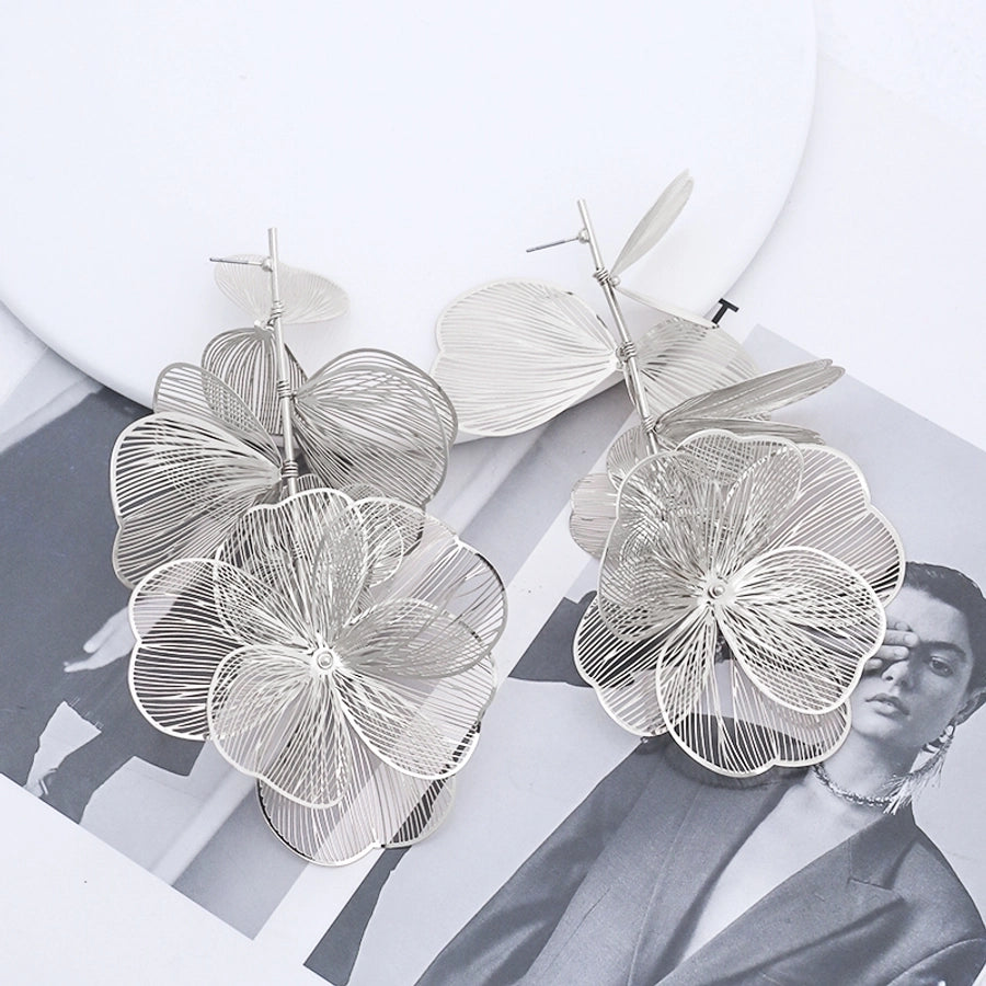 vintage exaggerated flower