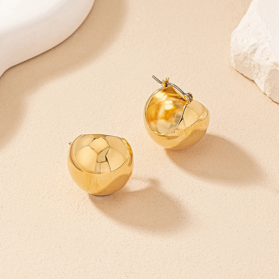 round alloy ear studs
