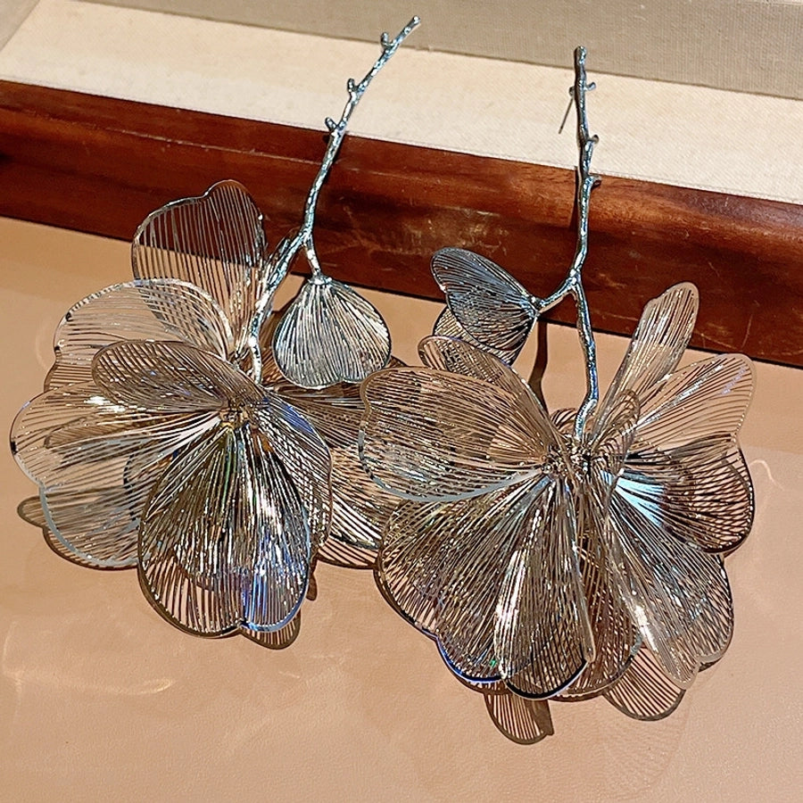 Retro Luxurious Flower