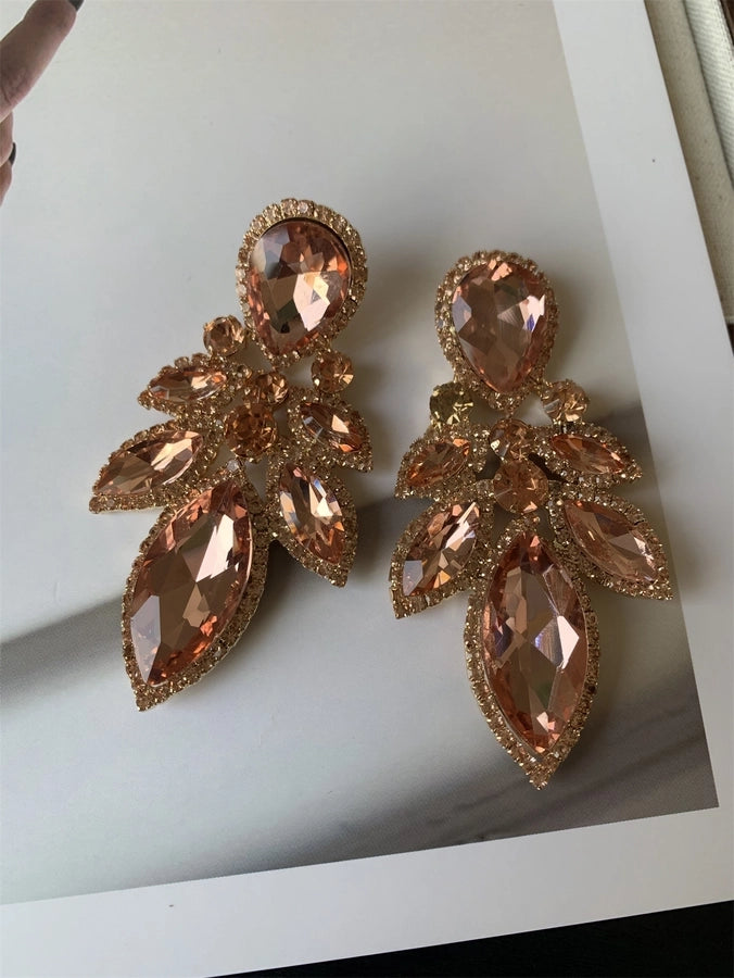 luxurious leaves