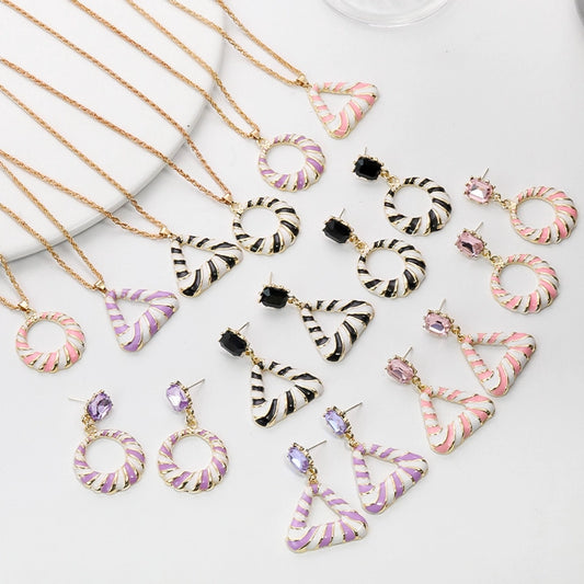 Geometric Needle Set