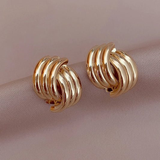 simple geometric staggered alloy