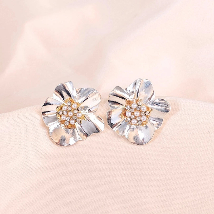 Flower Pearl Earrings