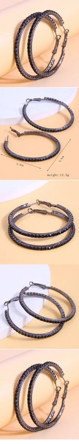 exaggerated hoop earrings