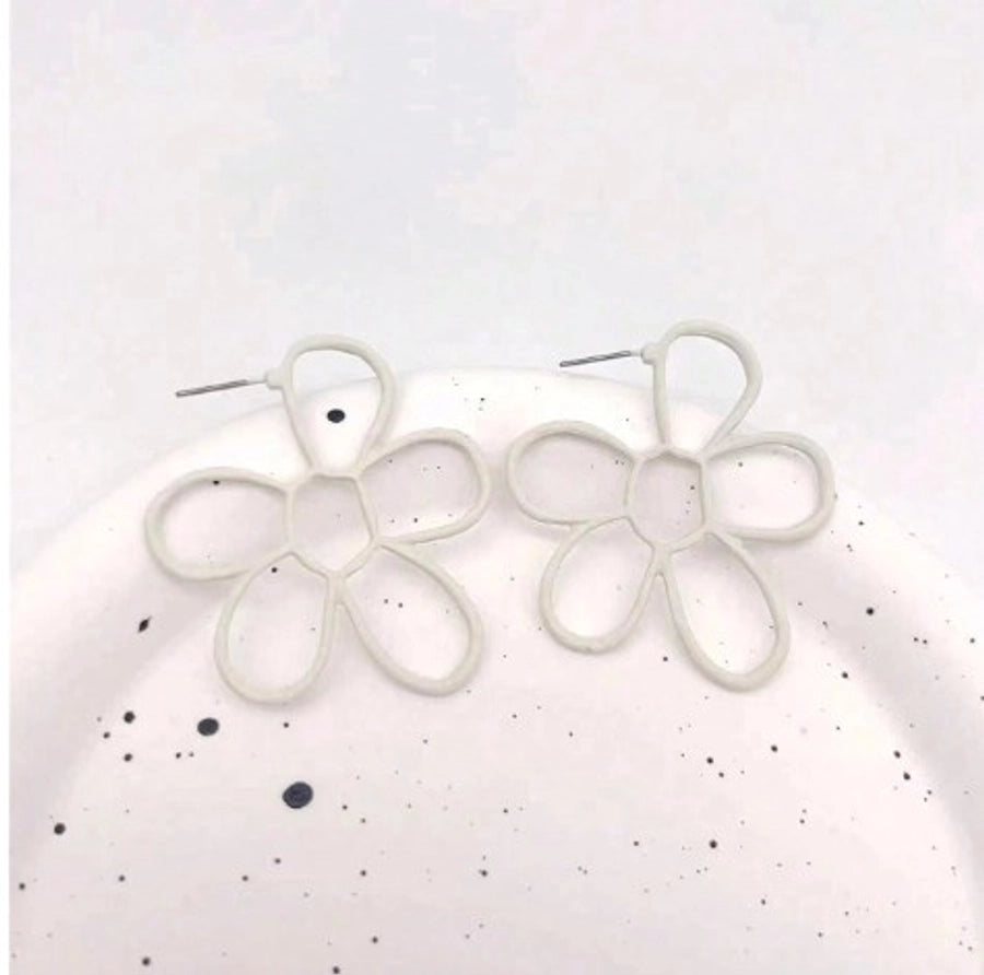 Flower Hollow Titanium Steel
