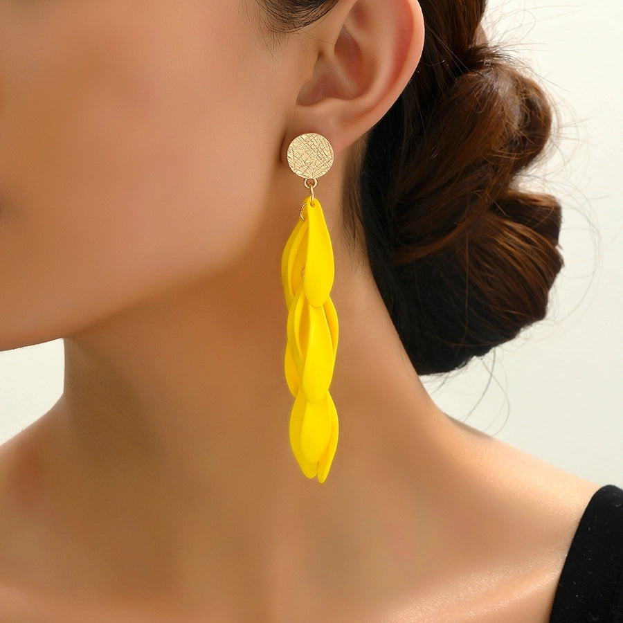 petal earrings