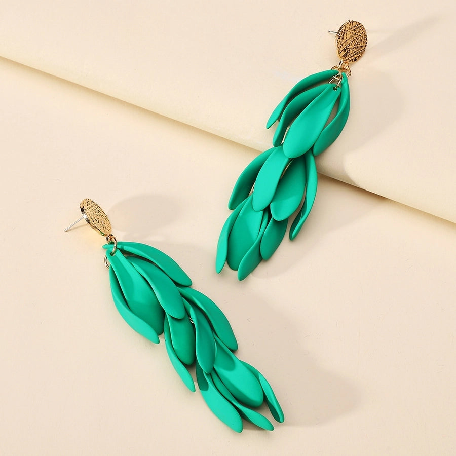 petal earrings