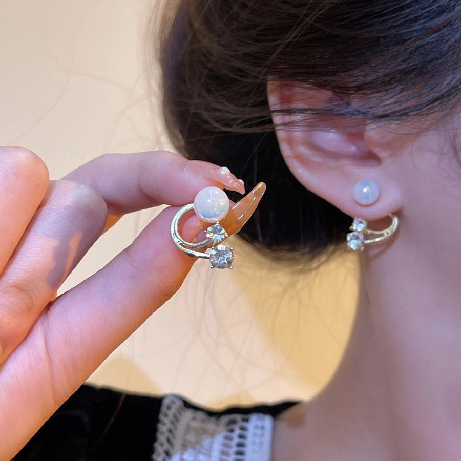 luxurious geometric pearl earrings