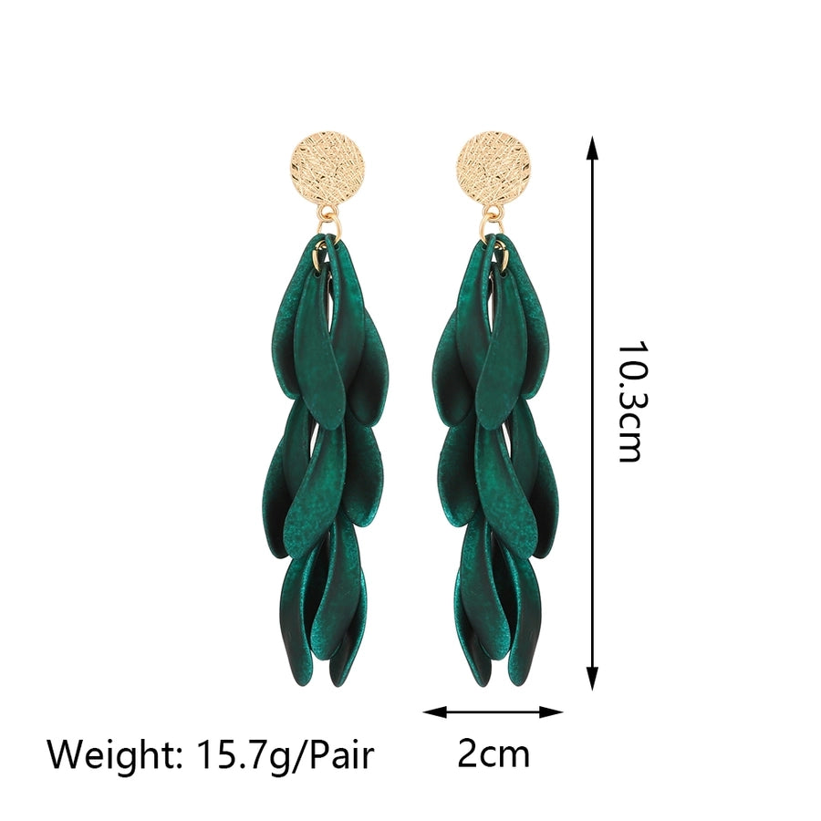 petal earrings