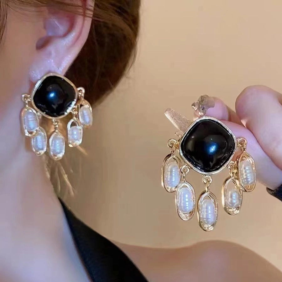 retro geometric pearls
