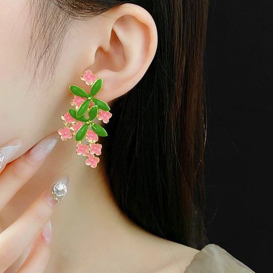 Luxurious Leaf Flower