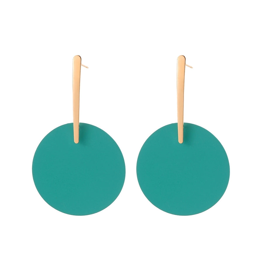 exaggerated round